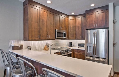 Salt Lake Mountain Resorts Condo | Solitude Mountain Slopeside Ski Condo w/Hot Tub!