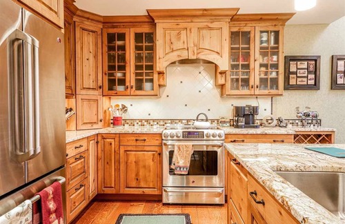 Proctorsville Condo | Solitude Village Stunner!