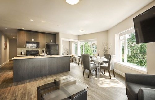 Victoria Hotel | SoLo Suites