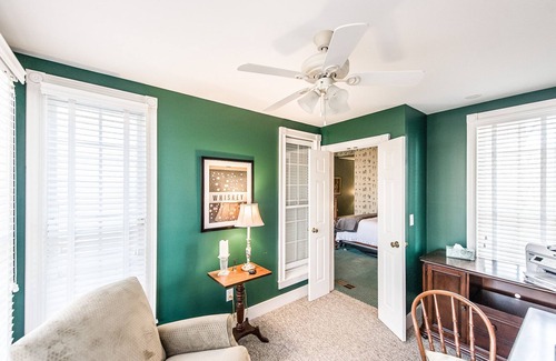 Gallatin House | Solo Traveler Historic Stay + Fiber Internet