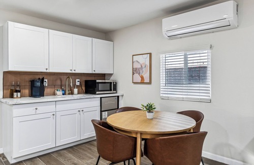 North Mountain Apartment | Solo Travelers & Couples | At Phoenix Mountains