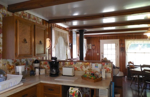 Quincy House | Solo travelers get a discount. No smoking & no pets please!