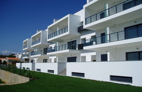 Alvor Apartment | Solrio, modern, Luxury 1 bed apartment Free wifi , UKTV .(9433/AL)