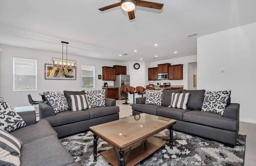 Sunridge Woods House | Solterra Resort-7 Bedrooms 5.5 Bath Pool/Spa-Clubhouse/Lazy River-Near Disney
