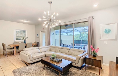 Loughman Villa | Solterra Stunning 5BR Home, Pool, Sunset Views