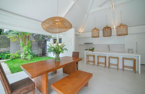Penestanan Villa | Soma Estate Villa - Elegant 4BR Villa in Ubud Oasis