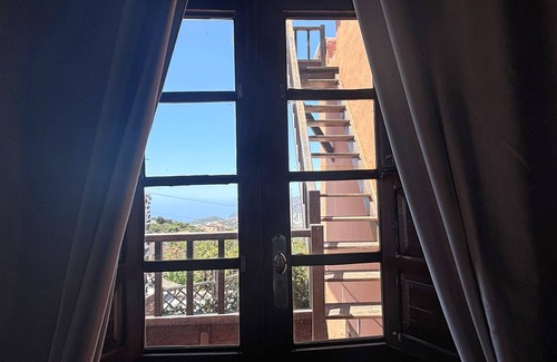 El Paso Cottage | Sombrero de Pico C, with shared swimming pool in El Paso, island of La Palma