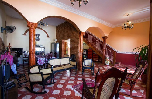 Trinidad House | Sombrilla ft Hostal Groning - Adults Only