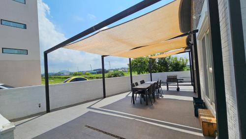 Gujwa House | Someday Jeju