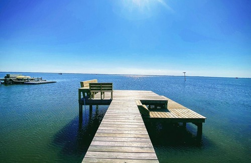 Monteray Shores House | Somerset - 5 Bed, 3.2 Bath dog friendly soundfront home with hot tub