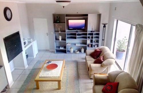 Heldervue Apartment | Somerset-West, Heldervue