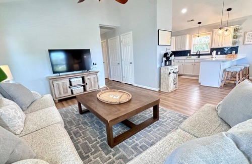 Colington Cottage | Somewhere On A Beach Private Pool Hot Tub Game Room Fire Pit