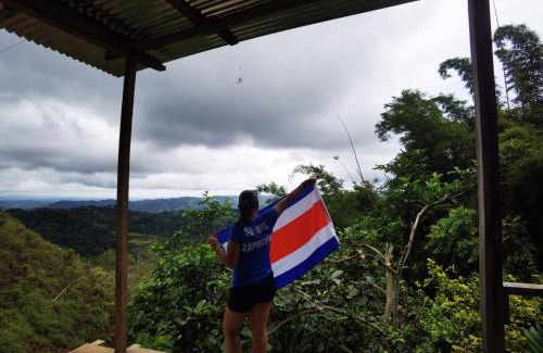 Los Angeles Chires House | Somos Zapatón Catarata EL REY