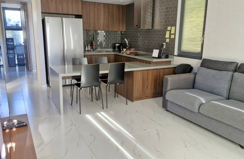 Seongsan House | Somsom House