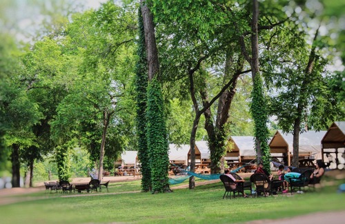 Prairie Lea Cabin | Son's Blue River Camp Glamping Cabin U