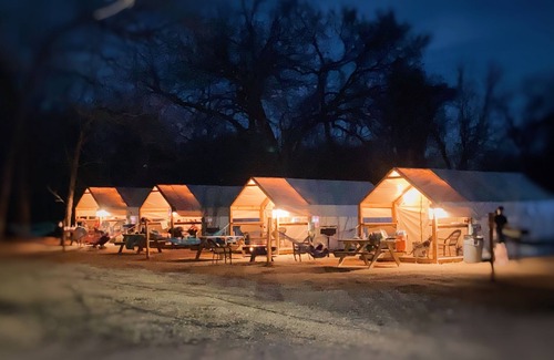Prairie Lea Cabin | Son's Blue River Camp Glamping Cabin U