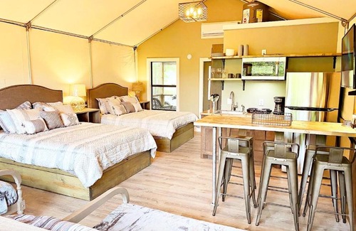 Sutherland Springs House | Son's Rio Cibolo Birdhouse Cabin #17 Perfect Place For A Romantic Getaway!