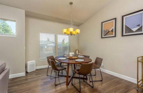 Old Farm District House | Sonata Getaway Pet friendly Near Old Mill District