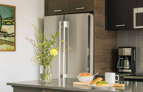 Little Portugal Apartment | Sonder at Artesa | One-Bedroom Apartment w/Balcony