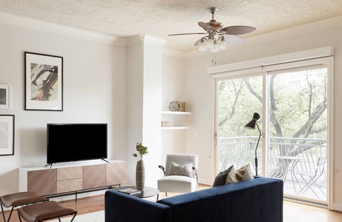 Washington Ave./ Memorial Park Apartment | Sonder at Bayou on the Bend