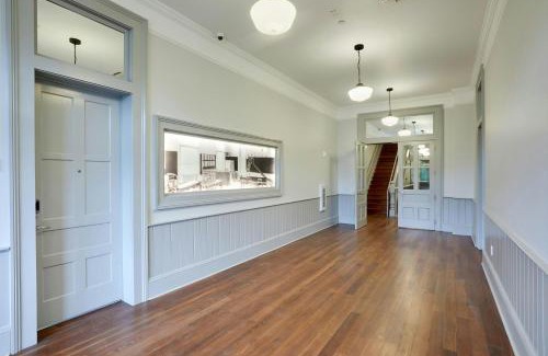 Tulane - Gravier Apartment | Sonder by Marriott Bonvoy Gravier Place Apartments Medical