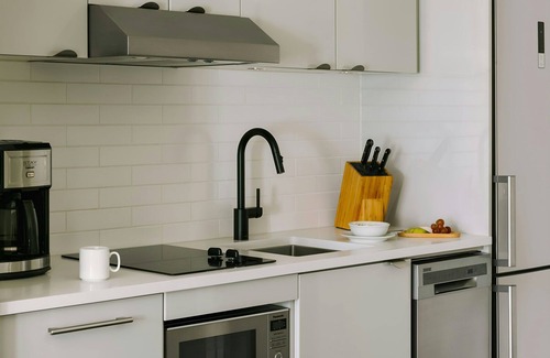 West End Apartment | Sonder by Marriott Bonvoy Revival Apartments English Bay