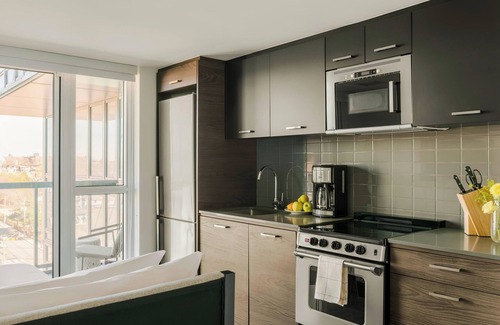 Little Portugal Hotel | Sonder by Marriott Bonvoy Artesa Apartments West Queen West