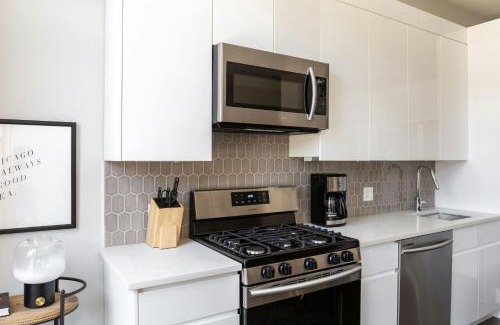 West Loop Apartment | Sonder by Marriott Bonvoy Greektown Apartments