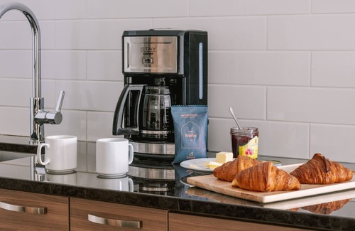 International District Apartment | Sonder Penny Lane | Two-Bedroom Apartment w/Balcony
