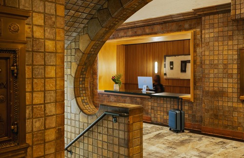 Historic Core Apartment | Sonder The Craftsman | Queen Studio