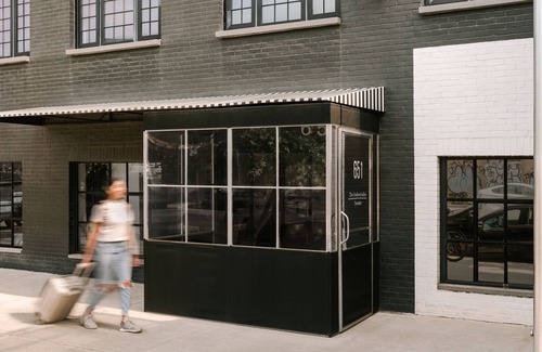 Gowanus Apartment | Sonder The Industrialist | Queen Room