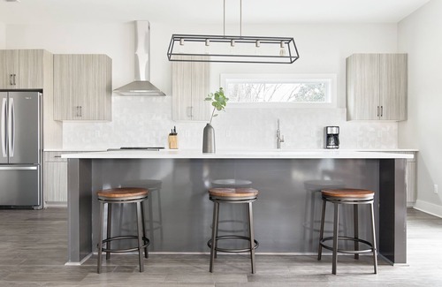 Chestnut Hill Apartment | Sonder The Retreat | Three-Bedroom Apartment w/Rooftop