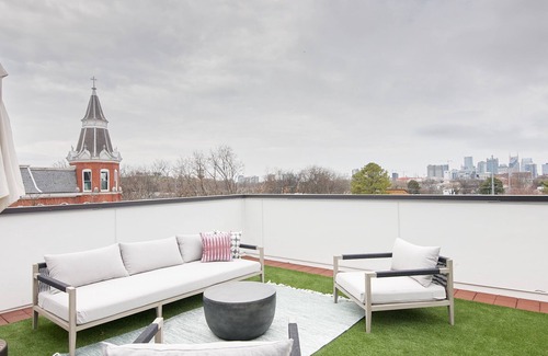 Chestnut Hill Apartment | Sonder The Retreat | Three-Bedroom Apartment w/Rooftop