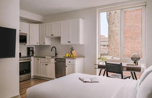University City Apartment | Sonder The Sloan