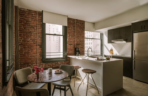 Downtown Los Angeles Apartment | Sonder The Winfield | Superior One-Bedroom Apartment