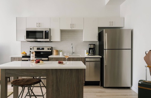 Gayborhood Apartment | Sonder The Witherspoon | Superior One-Bedroom Apartment