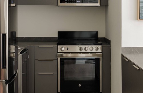Truxton Circle Apartment | Sonder Vicino | Two-Bedroom Apartment