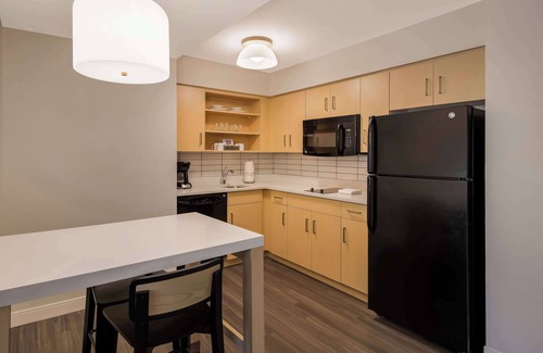 Andover Hotel | Sonesta ES Suites Andover Boston