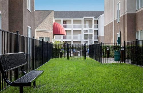 Dallas Hotel | Sonesta ES Suites Dallas Medical Market Center