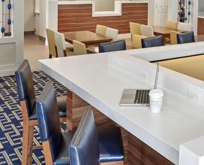 Warwick Hotel | Sonesta ES Suites Providence - Airport