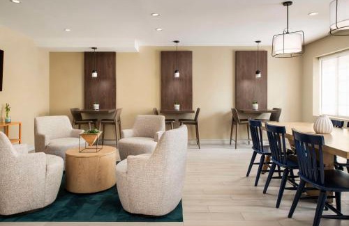 Thornhill Hotel | Sonesta ES Suites Toronto Markham