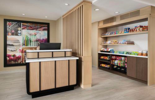 Thornhill Hotel | Sonesta ES Suites Toronto Markham