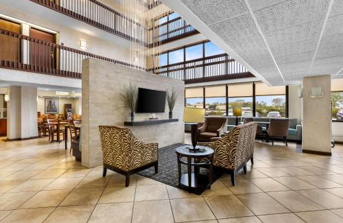 Southeast Houston Hotel | Sonesta Essential Houston Hobby Airport