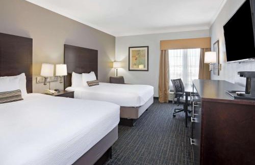 Westchase Hotel | Sonesta Essential Houston Westchase