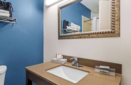 Houston Hotel | Sonesta Essential IAH Airport JFK Boulevard
