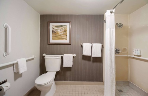 Downtown Village Hotel | Sonesta Select Huntington Beach Fountain Valley
