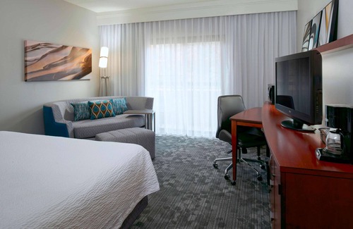 Waldron Hotel | Sonesta Select Kansas City Airport Tiffany Springs
