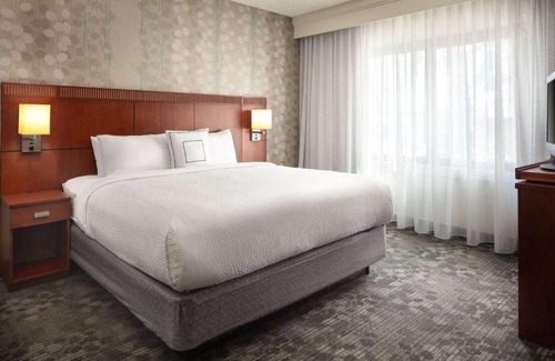 Laguna Hills Hotel | Sonesta Select Laguna Hills Irvine Spectrum