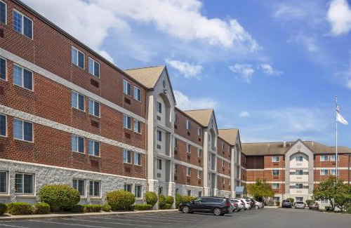 Burlington Hotel | Sonesta Simply Suites Boston Burlington