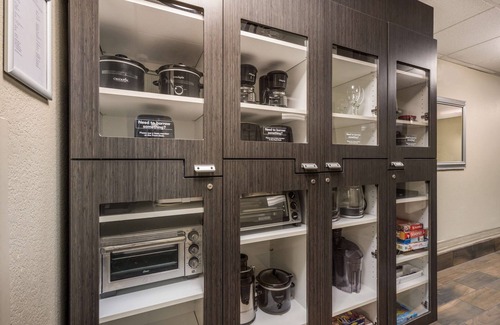 Libertyville Hotel | Sonesta Simply Suites Chicago Libertyville